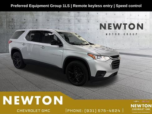 Used 2020 Chevrolet Traverse LS FWD image 1