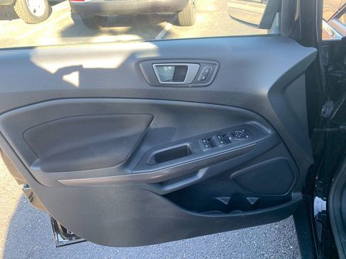 Used 2022 Ford EcoSport SE w/ SE Convenience Package image 12