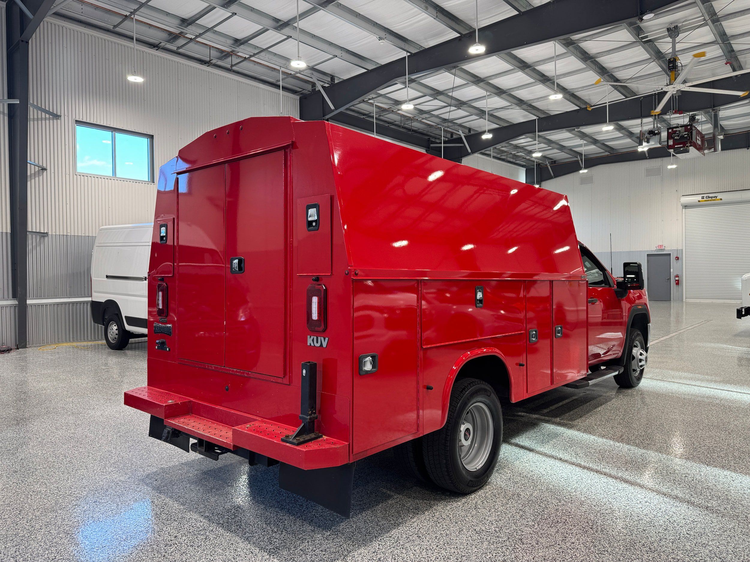 Used 2023 GMC Sierra 3500 Pro w/ Convenience Package AWD/4WD image 5