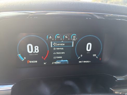 Used 2021 Ford F150 Lariat w/ Trailer Tow Package image 12