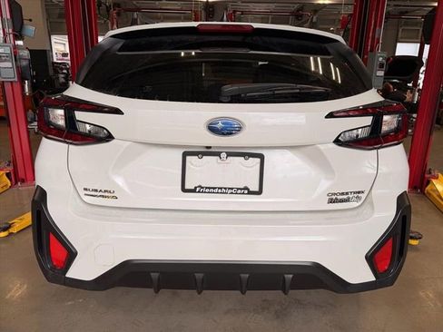 Used 2024 Subaru Crosstrek 2.0i Premium image 9