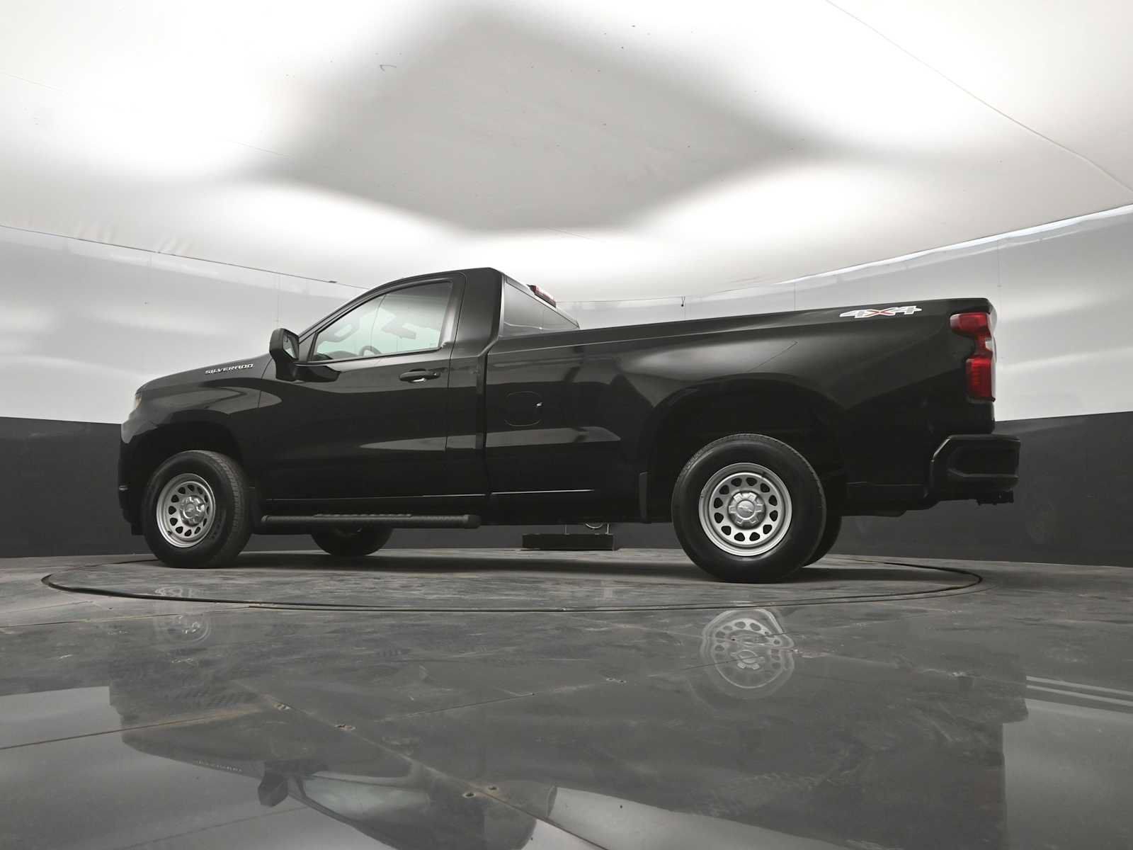 Used 2021 Chevrolet Silverado 1500 W/T w/ WT Value Package AWD/4WD image 35