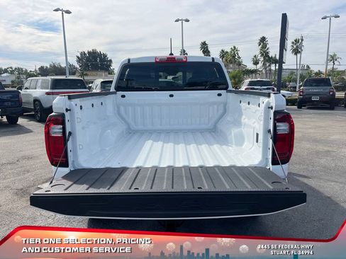 New 2026 GMC Canyon Elevation image 10