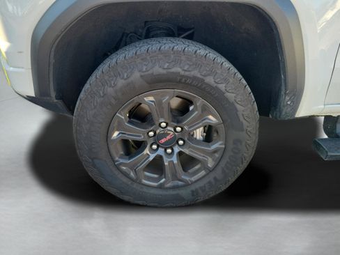 Used 2024 GMC Canyon Elevation w/ Convenience Package RWD image 30