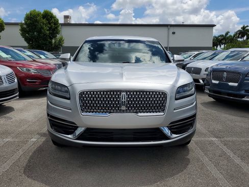 Used 2019 Lincoln Nautilus FWD image 2