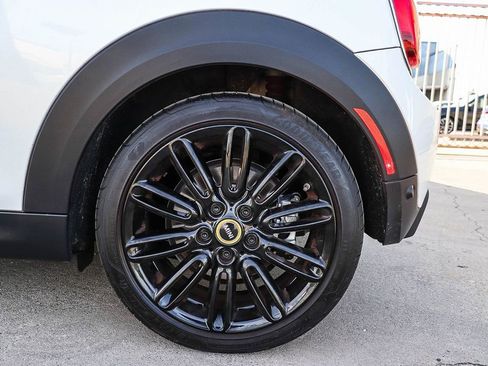 Used 2024 MINI Cooper SE image 15