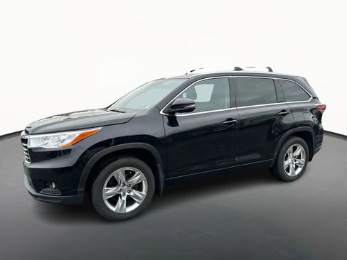 Used 2015 Toyota Highlander Limited image 2
