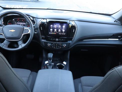Used 2023 Chevrolet Traverse LT AWD/4WD image 18