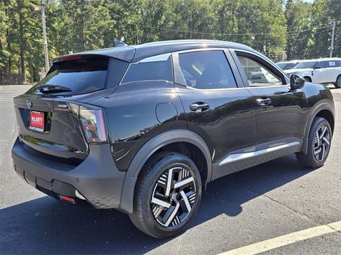 New 2026 Nissan Kicks SV image 3