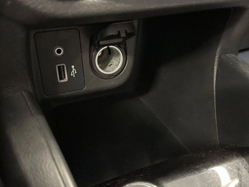 Used 2021 Nissan Versa SV image 15