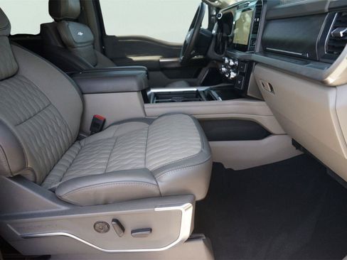 Used 2026 Ford F250 Platinum w/ Platinum Plus Package AWD/4WD image 24