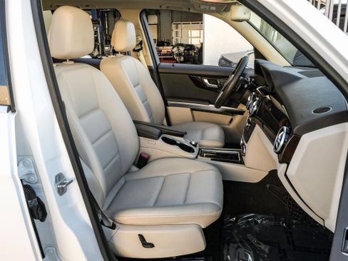 Used 2013 Mercedes-Benz GLK 350 GLK 350 image 32