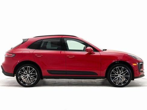 New 2025 Porsche Macan image 32