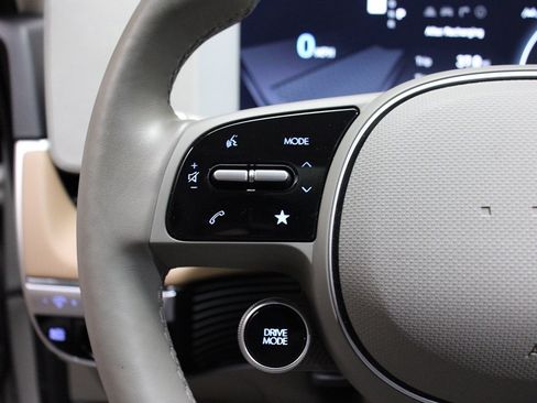 Used 2024 Hyundai Ioniq 5 Limited image 45