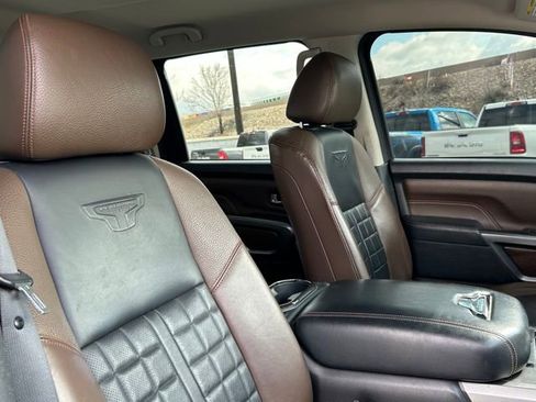 Used 2018 Nissan Titan Platinum Reserve w/ Platinum Utility Package AWD/4WD image 13