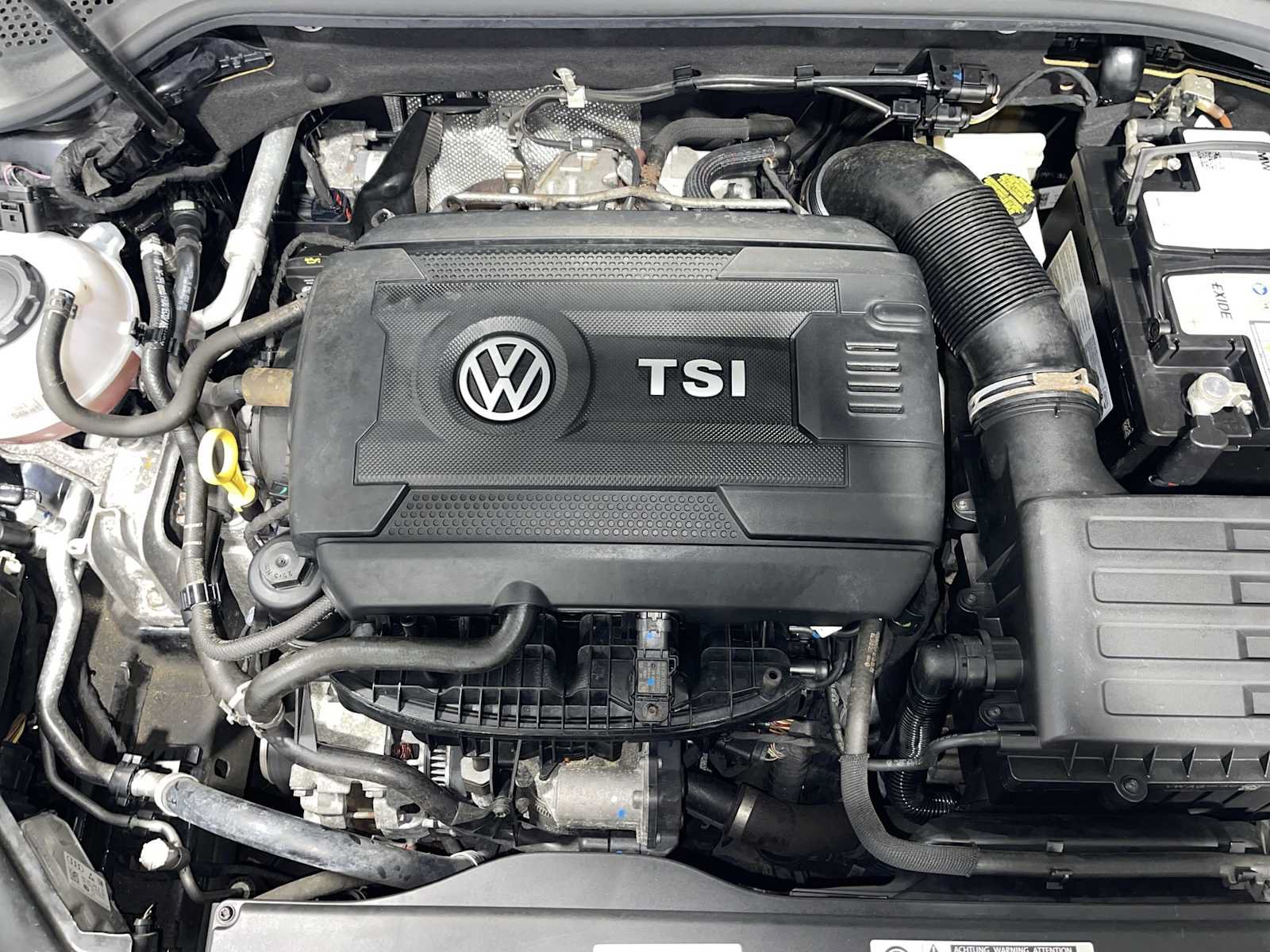 Used 2019 Volkswagen GTI SE w/ SE Experience Package FWD image 9