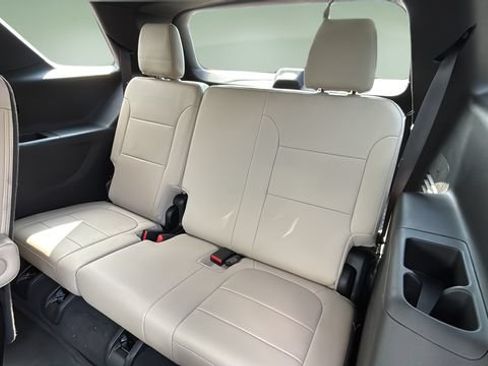 Used 2022 Chevrolet Traverse Premier w/ LPO, Floor Liner Package FWD image 29