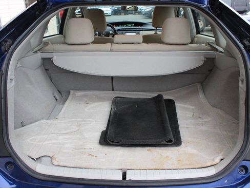 Used 2011 Toyota Prius Five image 15