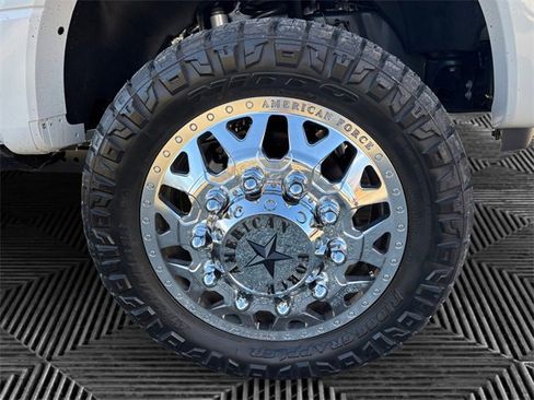Used 2022 Ford F450 Platinum w/ FX4 Off-Road Package image 14