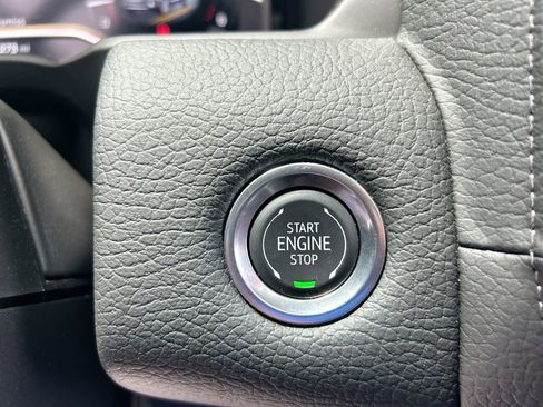 Used 2024 GMC Yukon Denali AWD/4WD image 21