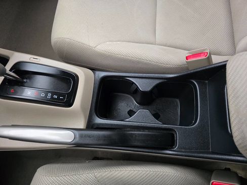 Used 2012 Honda Civic LX image 17