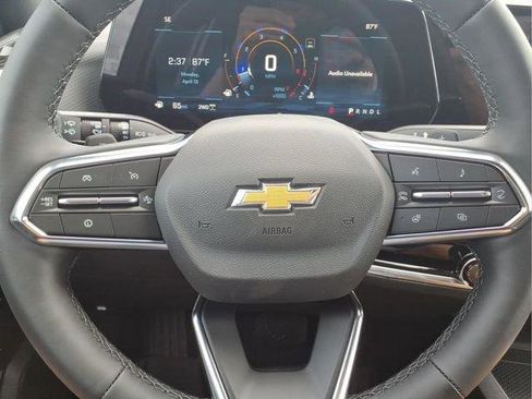 New 2026 Chevrolet Equinox LT w/ Safety and Technology Package AWD/4WD image 11