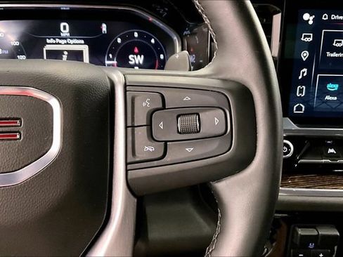 Used 2024 GMC Sierra 1500 Elevation w/ Elevation Premium Package AWD/4WD image 28
