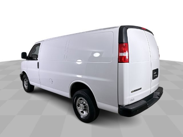 Used 2023 Chevrolet Express 2500 w/ Driver Convenience Package RWD image 6
