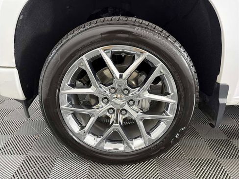 Used 2023 Chevrolet Silverado 1500 High Country w/ High Country Premium Package image 10