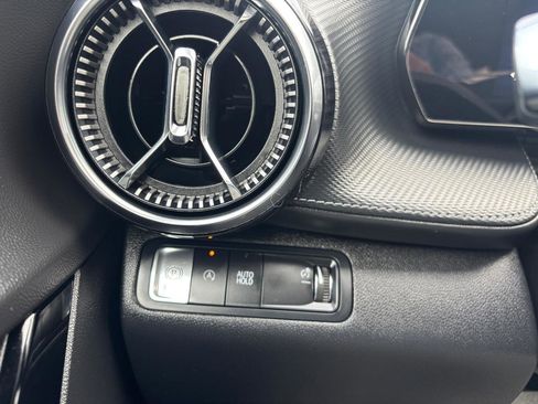 Used 2025 Chevrolet Equinox LT w/ Safety and Technology Package image 14