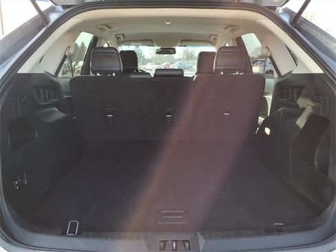 Certified 2020 Ford Edge SEL image 9
