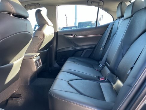 Used 2021 Toyota Camry XLE w/ Navigation Package image 30