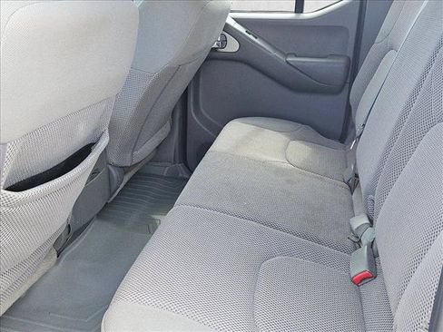 Used 2016 Nissan Frontier SV RWD image 13