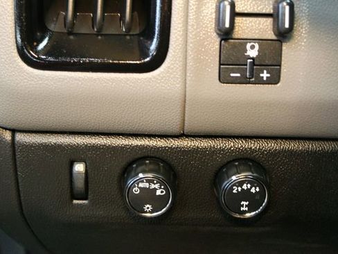 Used 2021 Chevrolet Colorado W/T w/ Custom Special Edition image 18