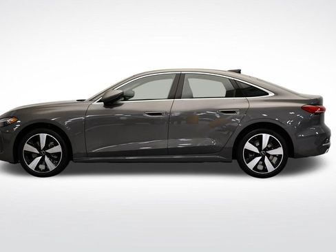 Used 2025 Audi A5 2.0T Premium Plus w/ Premium Plus AWD/4WD image 2