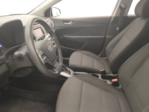 Used 2020 Hyundai Accent SE FWD image 17