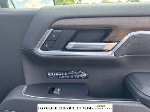 Used 2026 Chevrolet Silverado 1500 High Country w/ Midnight Edition AWD/4WD image 35