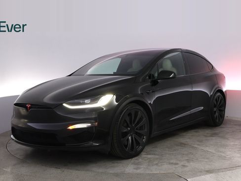 Used 2024 Tesla Model X AWD/4WD image 2