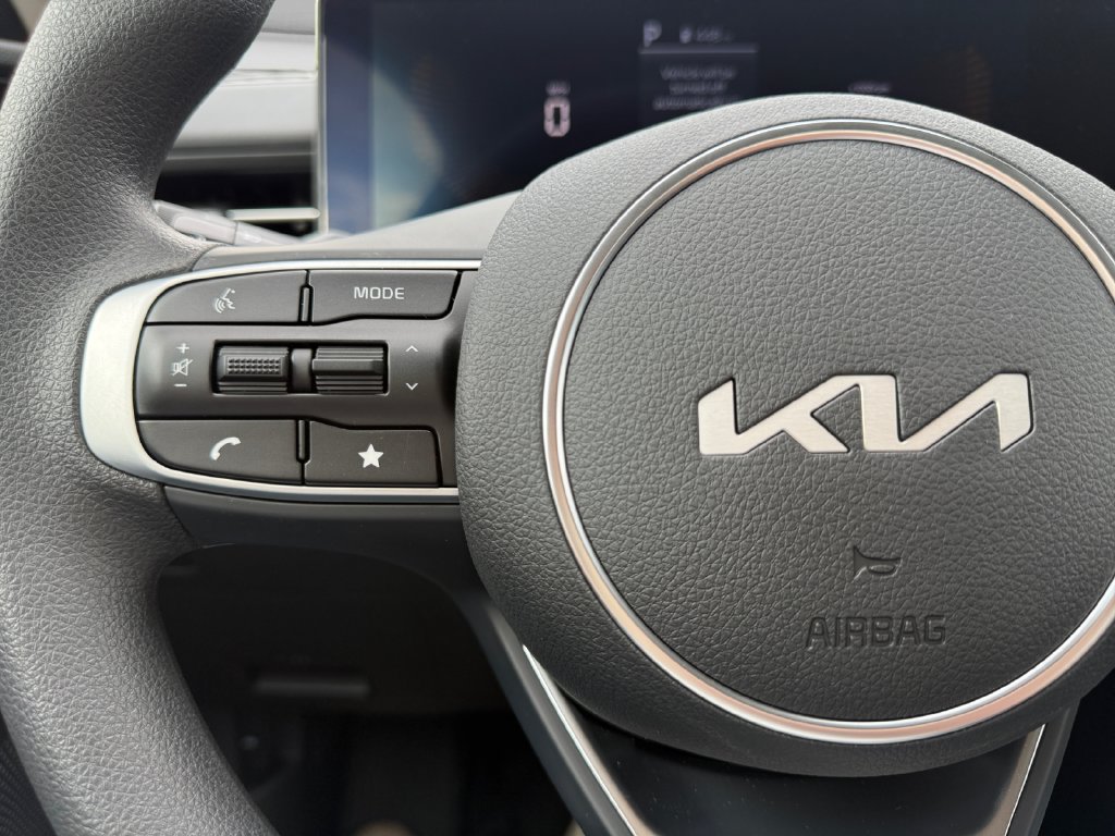 New 2026 Kia K5 LXS FWD image 25