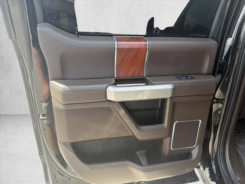 Used 2019 Ford F150 King Ranch w/ Equipment Group 601A Luxury AWD/4WD image 20