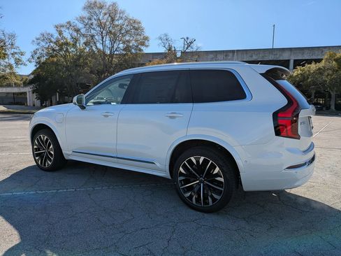 New 2026 Volvo XC90 T8 Ultra w/ Protection Package Premier AWD/4WD image 4