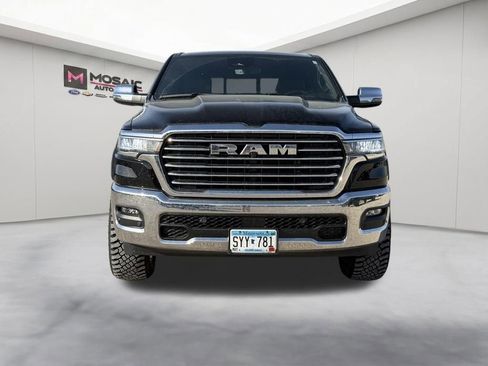 Used 2025 RAM 1500 Laramie AWD/4WD image 3