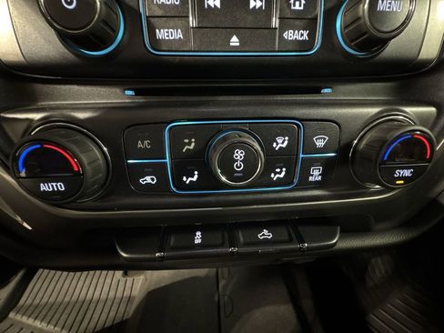 Used 2019 Chevrolet Silverado 1500 LT w/ All Star Edition image 25