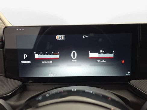 Used 2026 Nissan Kicks SR FWD image 19