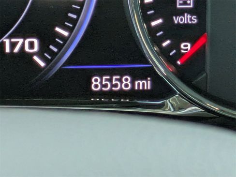 Used 2023 GMC Acadia SLT w/ Elevation Edition image 45