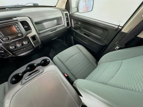 Used 2015 RAM 1500 Express AWD/4WD image 10