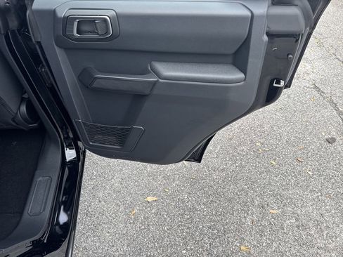 New 2025 Ford Bronco 4-Door image 16
