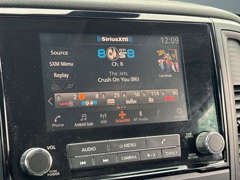 Used 2023 Nissan Titan SV image 22