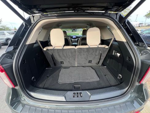 Used 2023 Ford Explorer XLT w/ Equipment Group 202A image 23
