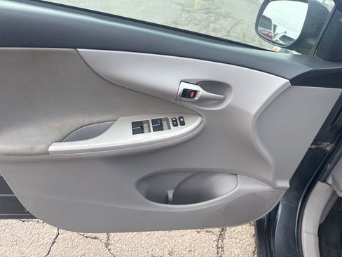 Used 2011 Toyota Corolla LE FWD image 17